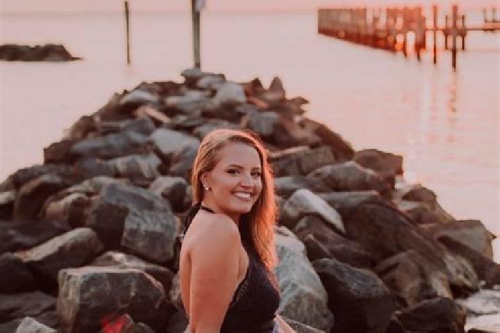 Amelia, 20 — Escort in Westover, United States