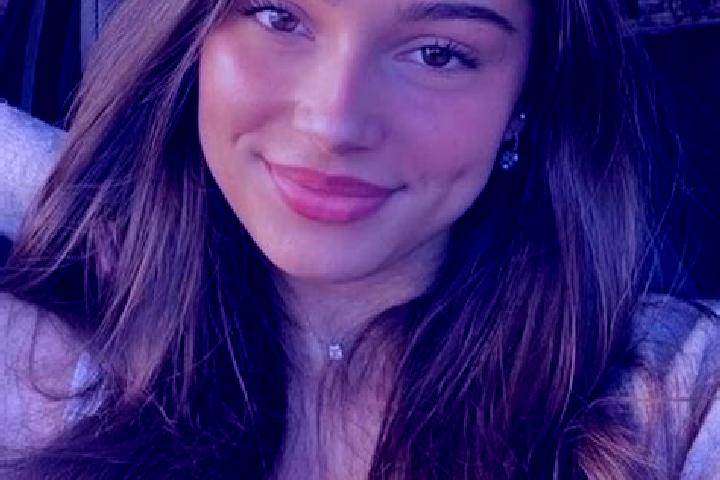 Amelia, 21, a chestnut hazel-eyed asian companion based in Vacqueyras. Offering BDSM, GFE, Travel Companion, CIM. Available for incall and outcall, overnight...