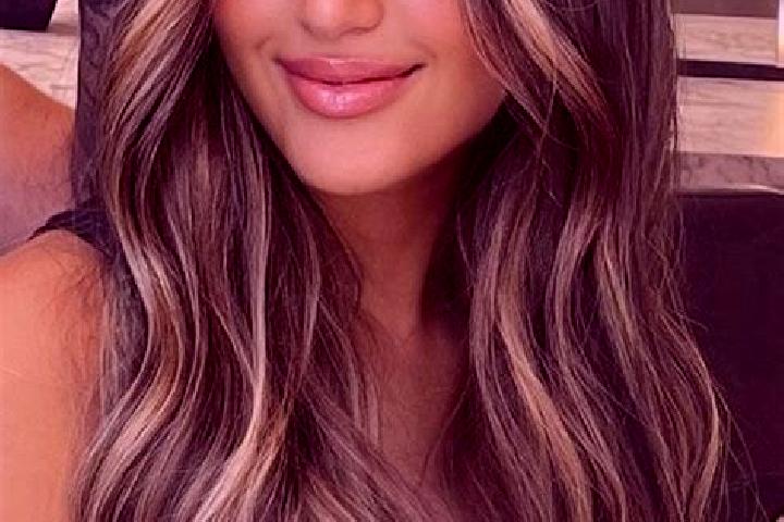 Amelia, 21, a dark blonde brown-eyed mediterranean companion based in Saricaeli. Offering Overnight, Party Girl, Striptease. Available for incall and outcall...