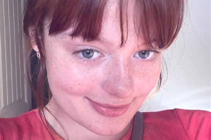 Amelia, 21, a red hazel-eyed ebony companion based in Molo. Offering Prostate Massage, BDSM, Dinner Date, Tantra. Available for incall and outcall, day and e...