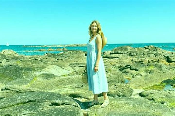 Amelia, 21 — Escort in Batz-sur-Mer, France