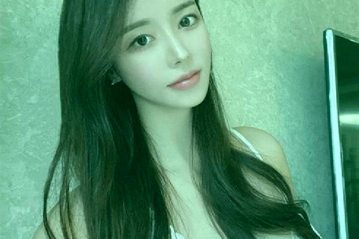 Amelia, 21 — Escort in Erdaohe, China