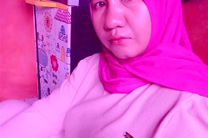 Amelia, 21 — Escort in Gombong, Indonesia