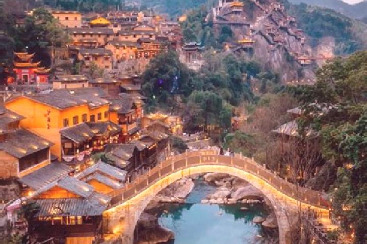 Amelia, 21 — Escort in Qingyun, China