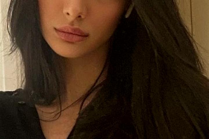Amelia, 22, a auburn dark-eyed middle eastern companion based in Cornholme. Offering A-Level, Domination. Available for incall and outcall, overnight booking...