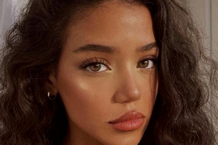 Amelia, 22, a black brown-eyed caucasian companion based in Saranga. Offering Tantra, OWO, CIM. Available for incall and outcall, day and evening dates.