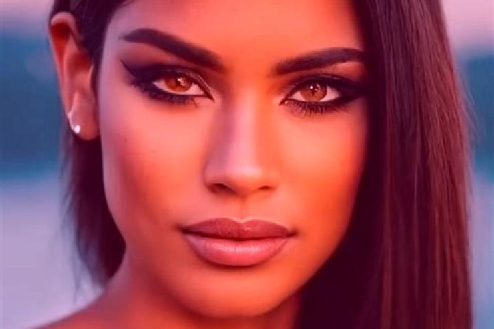 Amelia, 22, a dark blonde amber-eyed latina companion based in Presenzano. Offering Deep French Kissing, GFE. Available for incall and outcall, overnight boo...