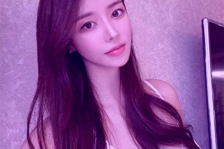 Amelia, 22 — Escort in Baitouli, China
