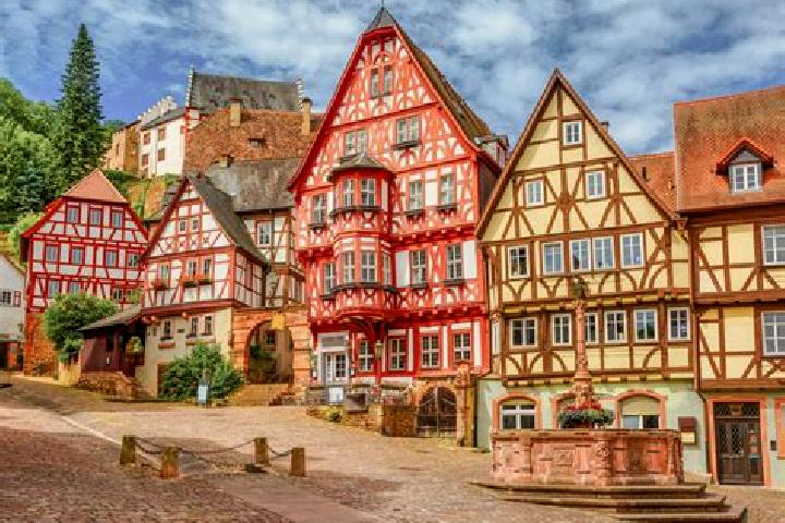 Amelia, 22 — Escort in Bruhl, Germany