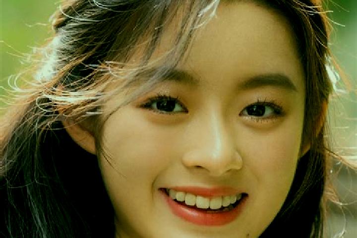 Amelia, 22 — Escort in Huangyang, China