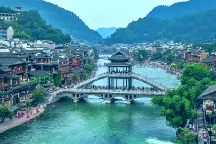 Amelia, 22 — Escort in Xiongzhang, China
