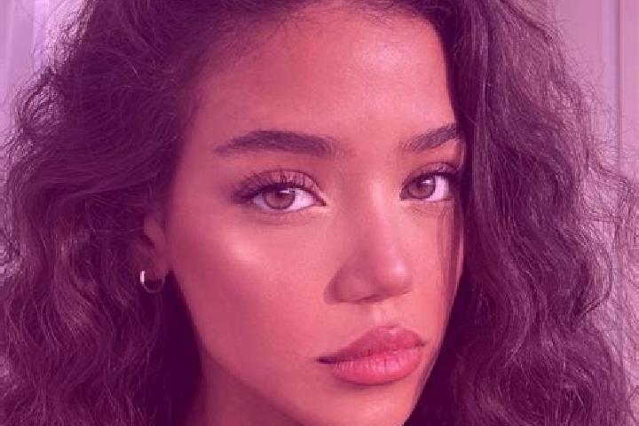 Amelia, 23, a black brown-eyed mixed companion based in Zuzua. Offering Deep French Kissing, Party Girl, Massage, Roleplay. Available for incall and outcall,...
