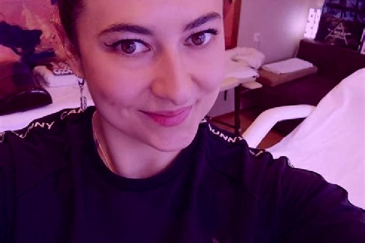 Amelia, 23, a black dark-eyed caucasian companion based in Kaba. Offering BDSM, Dinner Date, Party Girl. Available for incall and outcall, day and evening da...