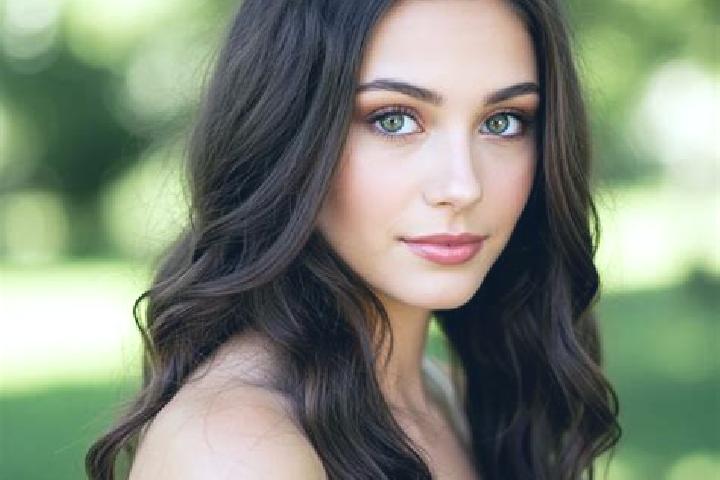 Amelia, 23, a black hazel-eyed mediterranean companion based in Champier. Offering Deep French Kissing, Travel Companion, Dinner Date. Available for incall a...