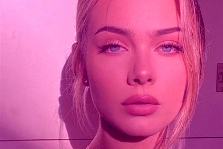 Amelia, 23, a blonde amber-eyed european companion based in Tepa. Offering Tantra, Duos, Erotic Massage. Available for incall and outcall, overnight bookings...