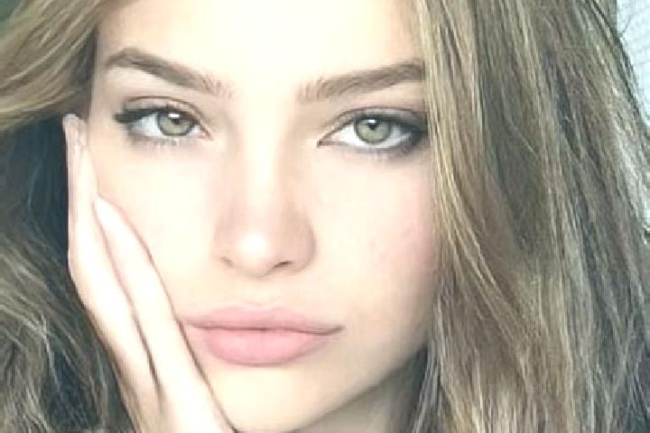 Amelia, 23, a blonde brown-eyed caucasian companion based in Yepachic. Offering Dinner Date, Deep French Kissing, Party Girl, Erotic Massage. Available for i...