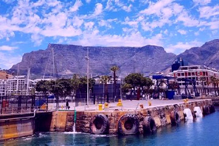 Amelia, 23 — Escort in Bombardeiro, Cape Verde