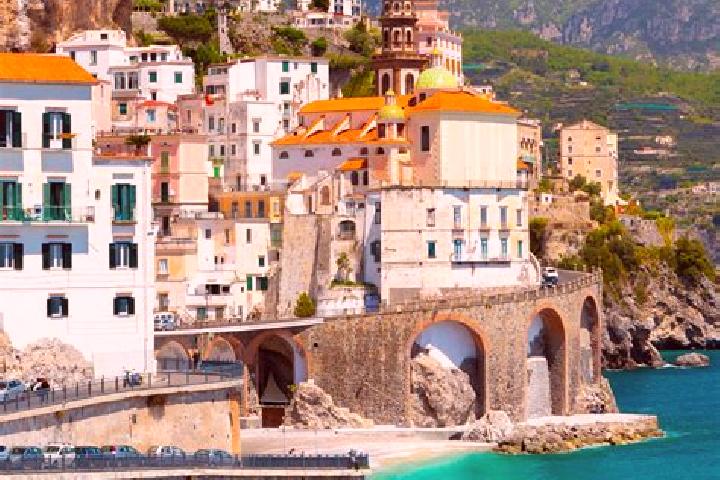 Amelia, 23 — Escort in Bressa, Italy