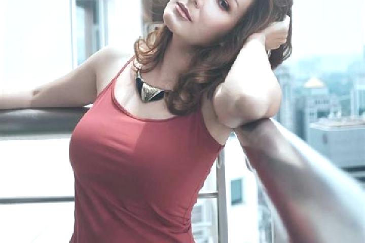 Amelia, 23 — Escort in Bucu Lor, Indonesia