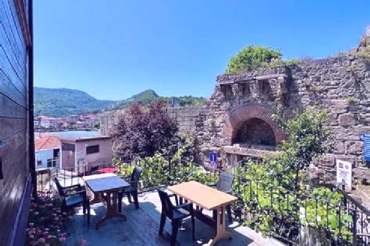Amelia, 23 — Escort in Guezelcehisar, Turkey