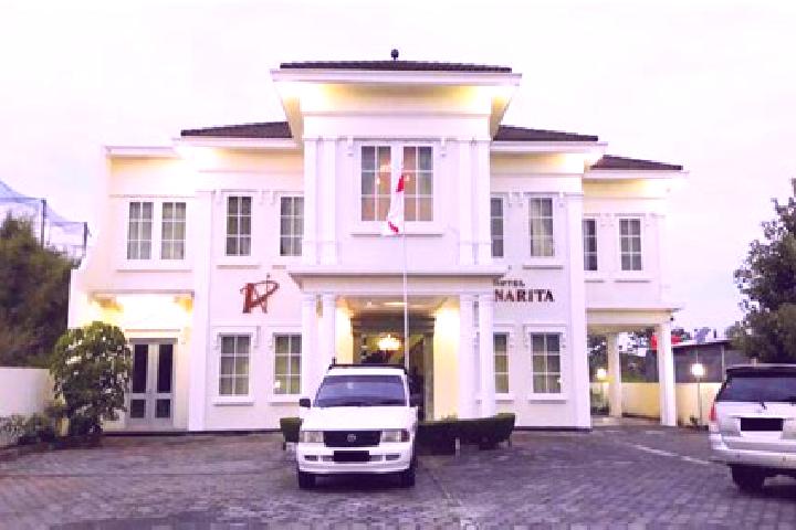 Amelia, 23 — Escort in Krajan Karanganyar, Indonesia