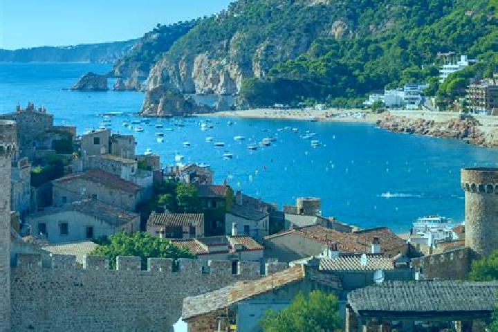 Amelia, 23 — Escort in Villaciervos, Spain