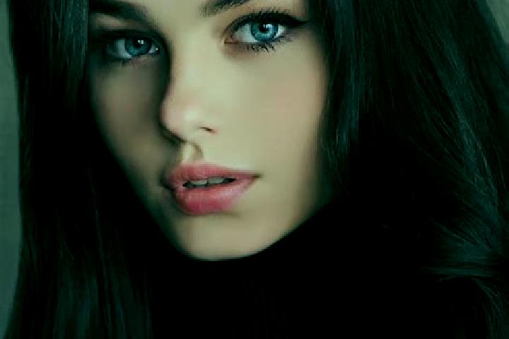 Amelia, 24, a black grey-eyed caucasian companion based in Burgthann. Offering Overnight, Party Girl, Duos. Available for incall and outcall, day and evening...