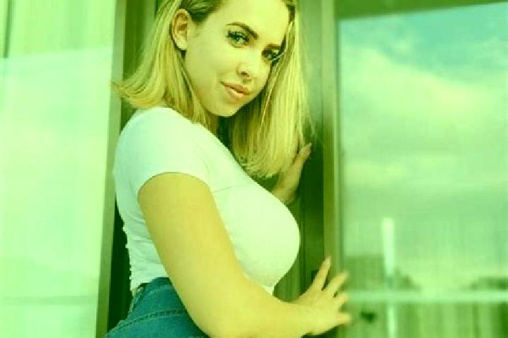 Amelia, 24, a blonde brown-eyed latina companion based in Villafranca de los Caballeros. Offering Party Girl, CIM, Domination. Available for incall and outca...