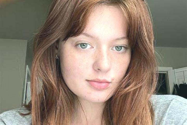 Amelia, 24, a red dark-eyed european companion based in Caramanico Terme. Offering OWO, CIM, Domination. Available for incall and outcall, day and evening da...