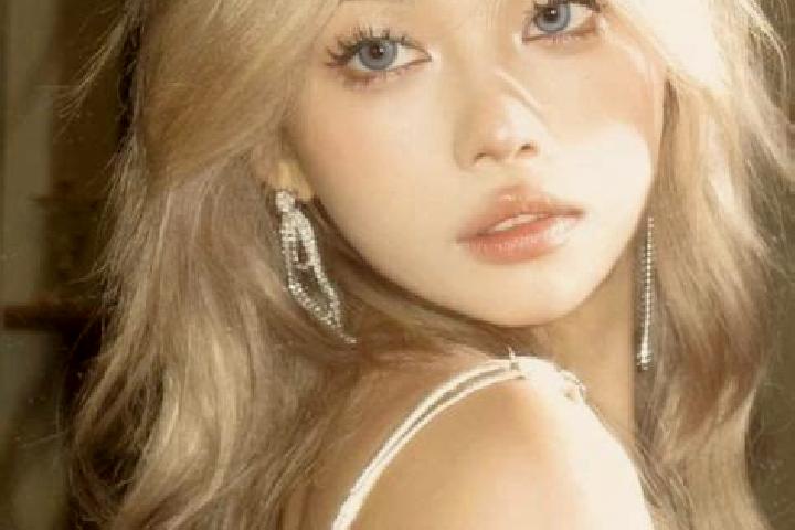 Amelia, 25, a blonde dark-eyed asian companion based in Hammond Park. Offering Roleplay, Fetish, CIM. Available for incall and outcall, overnight bookings av...