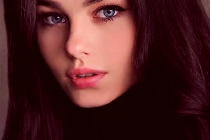 Amelia, 25, a brunette grey-eyed slavic companion based in Lechaschau. Offering Deep French Kissing, Erotic Massage, A-Level, Couples, Roleplay. Available fo...