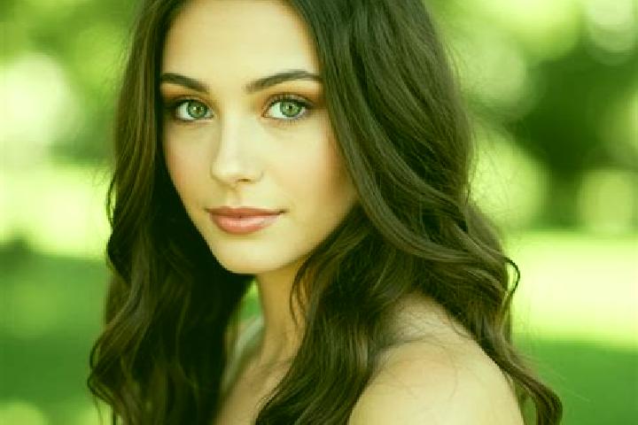 Amelia, 25, a brunette hazel-eyed mixed companion based in Bryn Mawr. Offering Tantra, Deep French Kissing, Girlfriend Experience. Available for incall and o...