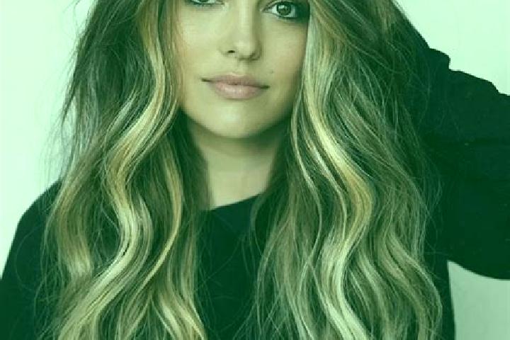 Amelia, 25, a dark blonde brown-eyed ebony companion based in Niederstotzingen. Offering Deep French Kissing, Overnight, 69, Girlfriend Experience, GFE. Avai...
