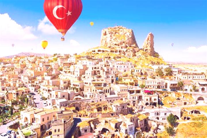 Amelia, 25 — Escort in Asagi Azikli, Turkey