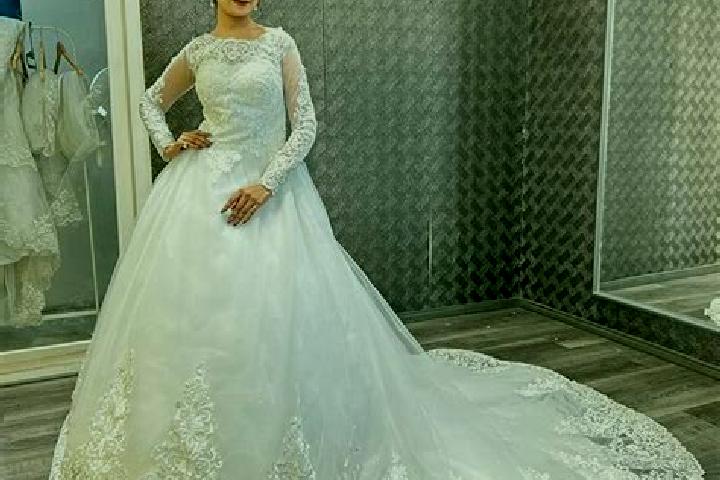 Amelia, 25 — Escort in Jharsuguda, India