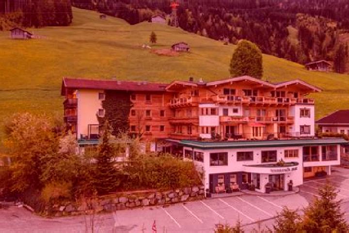 Amelia, 25 — Escort in Untertauern, Austria