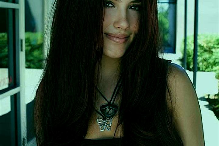 Amelia, 26, a auburn dark-eyed mixed companion based in Cardile. Offering Girlfriend Experience, Erotic Massage. Available for incall and outcall, day and ev...