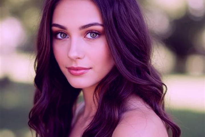 Amelia, 26, a brunette hazel-eyed mixed companion based in Bonoua. Offering Dinner Date, 69, Massage, Erotic Massage, OWO. Available for incall and outcall, ...