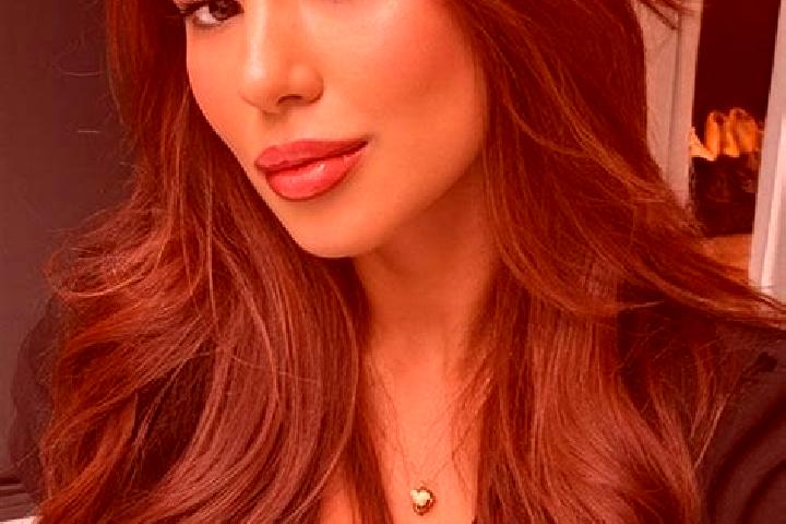 Amelia, 26, a chestnut brown-eyed latina companion based in Razini. Offering Prostate Massage, Party Girl, Striptease. Available for incall and outcall, over...