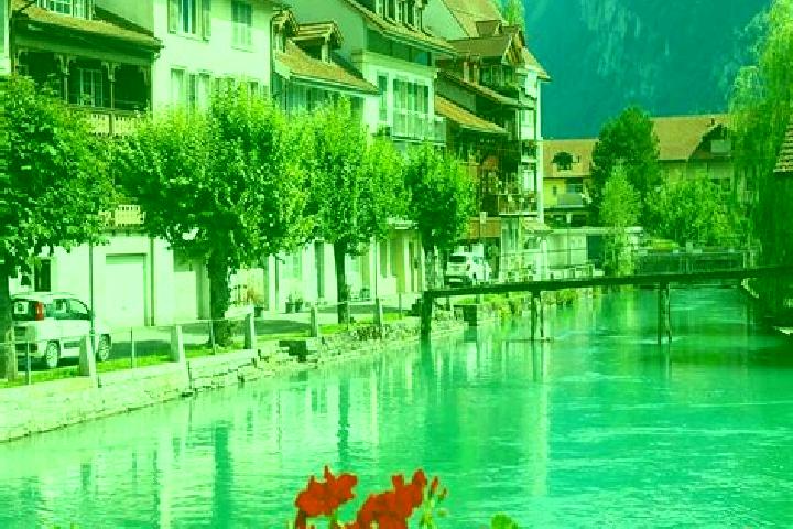 Amelia, 26 — Escort in Apples, Switzerland