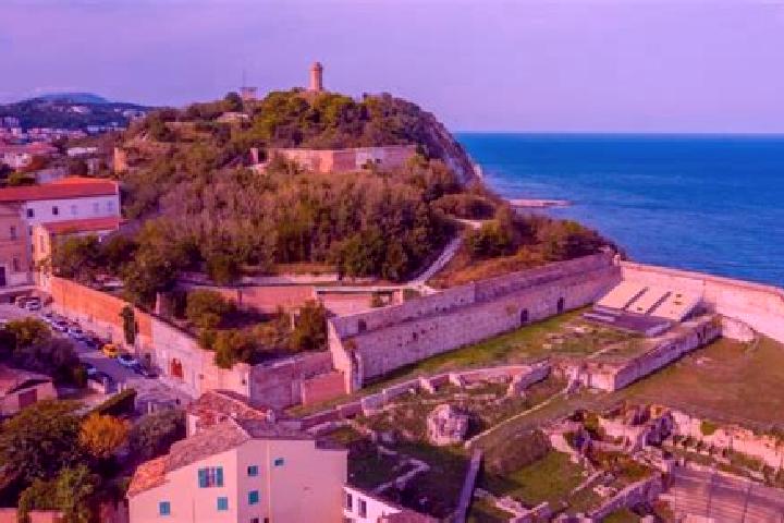 Amelia, 26 — Escort in Sant Elpidio a Mare, Italy