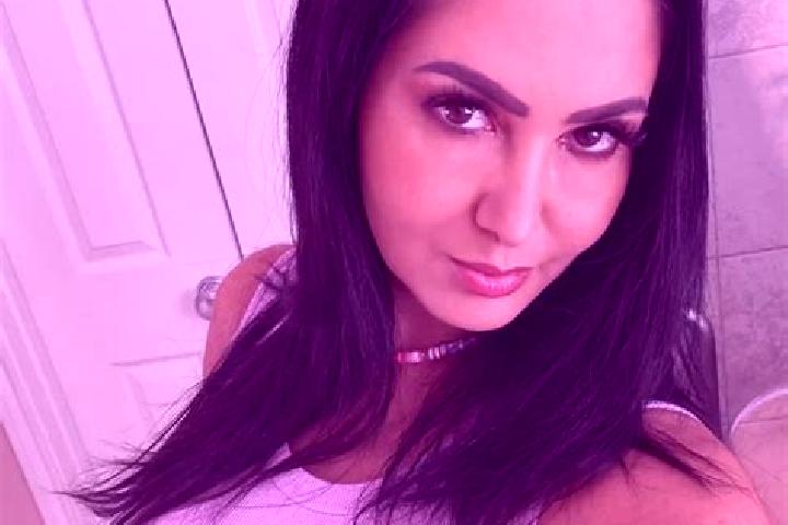 Amelia, 27, a auburn blue-eyed slavic companion based in Crosslands. Offering CIM, Fetish, Deep French Kissing. Available for incall and outcall, overnight b...
