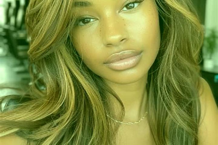 Amelia, 27, a dark blonde brown-eyed caribbean companion based in Oripaeae. Offering 69, Party Girl, Erotic Massage. Available for incall and outcall, overni...
