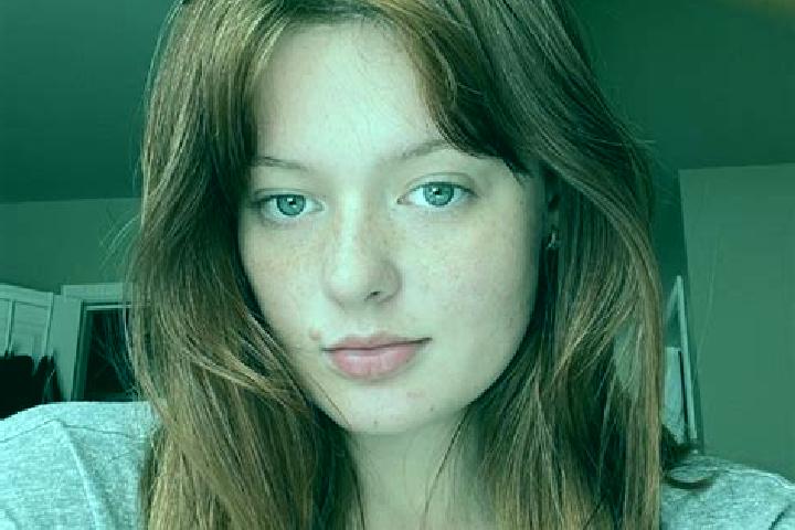 Amelia, 27, a red green-eyed mixed companion based in Indian River Estates. Offering Massage, Domination, Overnight, Fetish. Available for incall and outcall...