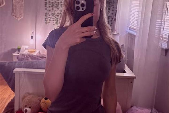 Amelia, 27 — Escort in Livonia, United States