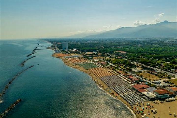 Amelia, 27 — Escort in Marina di Massa, Italy