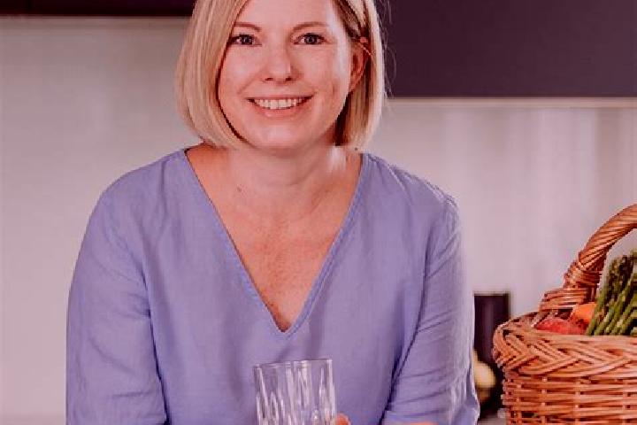 Amelia, 27 — Escort in Remplin, Germany