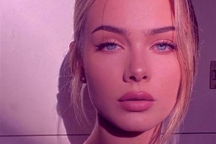 Amelia, 28, a blonde amber-eyed european companion based in Nowogrod. Offering Erotic Massage, A-Level, Girlfriend Experience. Available for incall and outca...