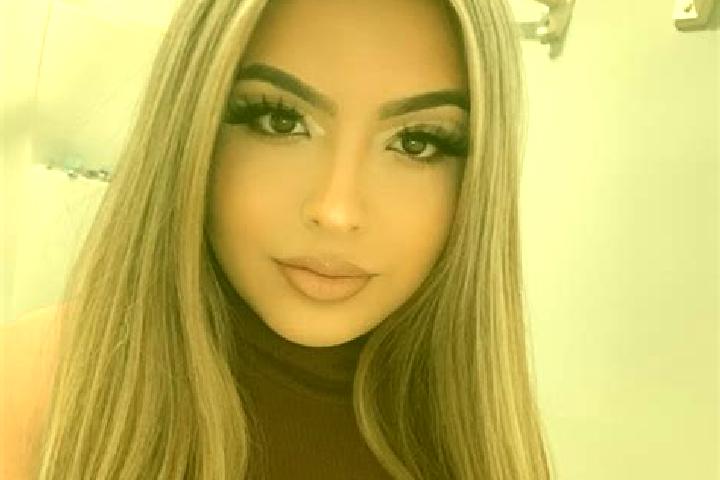 Amelia, 28, a blonde amber-eyed latina companion based in Nuille-sur-Vicoin. Offering Massage, Domination, Erotic Massage, Couples, A-Level. Available for in...