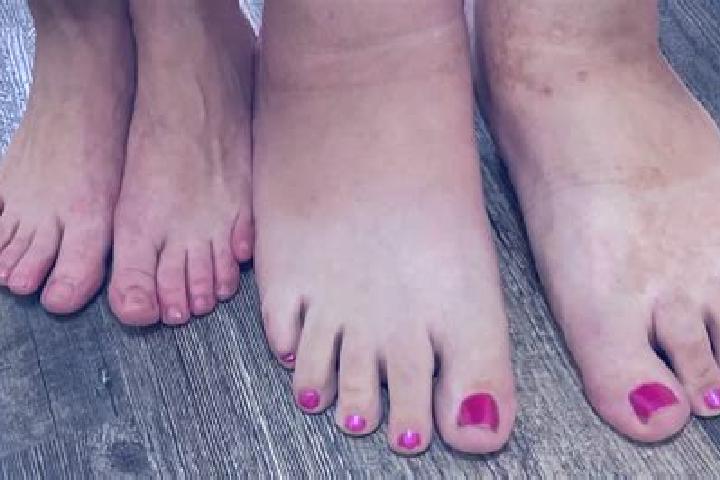 Amelia, 28, a red grey-eyed caucasian companion based in Huanchan. Offering Fetish, Overnight, Erotic Massage, Striptease, Party Girl. Available for incall a...